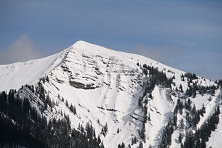 Die Mörzelspitze im Winter (von Westen)