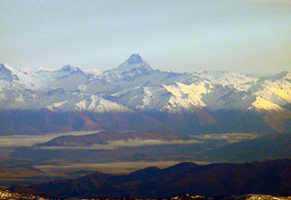 Der Gipfel des Mount Aspiring (Mitte)