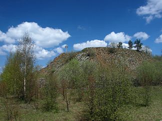 Gipfel des Öchsenberges mit den Keltenkreuz und den freigelegten Basaltsäulen