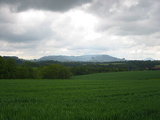 die Schrammsteine mit dem Großen Winterberg im Hintergrund