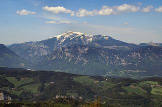 Blick vom Sonnwendstein (Süden) auf den Schneeberg
