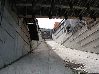 Der Start des olympischen Abfahrtsrennens 1984 in Bjelašnica musste künstlich verlängert werden, um die erforderliche Länge zu erreichen.