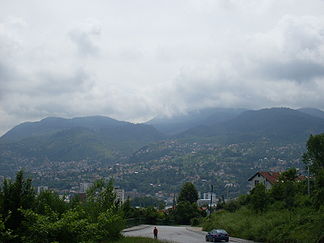 Der Trebević von Sarajevo aus gesehen