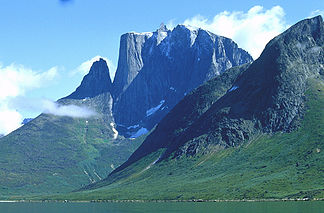Der Ulamertorsuaq vom Tasermiut-Fjord aus gesehen (von Westen)