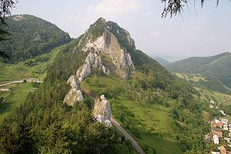 Der Berg Vršatecká bradlá in den Weißen Karpaten