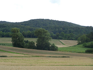 Ansicht von Südwesten (Lüderbacher Flur)