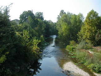 Der Fluss bei Suze-la-Rousse
