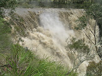 Apsley Falls bei Hochwasser
