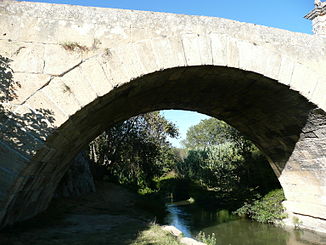 Pont Flavien über die Touloubre in Saint-Chamas
