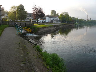 Mündung des Reiherbachs in die Weser bei Bodenfelde