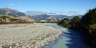 Clarence River mit den Kaikoura Range