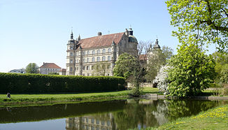 Stadtgraben am Güstrower Schloss