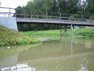 Überführung des Baťův kanál über die Velička bei Strážnice