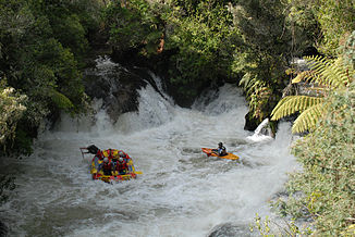 Kajakfahren und Rafting