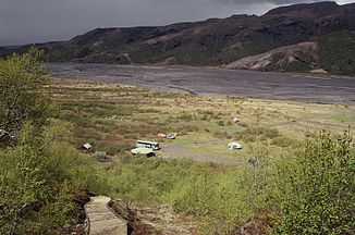 Der Fluss gesehen von der Básar-Hütte
