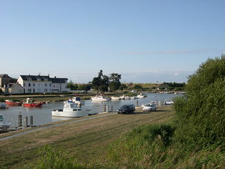 Der Fluss im Mündungsbereich bei Saint-Nazaire