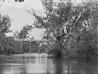 Brücke über den Murray River in Pinjarra (ca. 1900–1910)