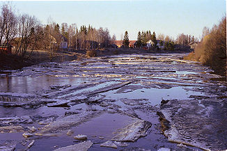 Der Kyrönjoki im Frühjahr bei Ilmajoki