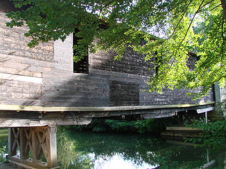 Brücke über die Bouzanne in Le Pont-Chrétien-Chabenet