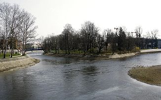 Die Maltsch (links im Bild) fließt in Budweis in die Moldau