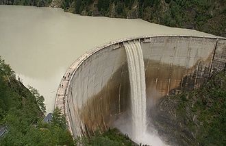 Gibidum Stausee bei Hochwasser