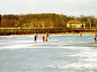 Groß Glienicker See im Winter 1982 mit der Berliner Mauer