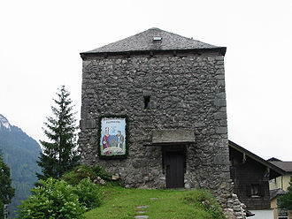 Reste der Passbefestigung am Hallthurm (Wehrturm)