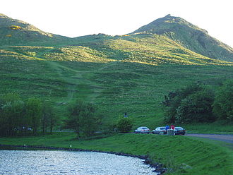 Dunsapie Loch, im Hintergrund Arthur's Seat