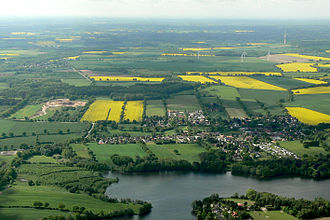 Neversdorfer See und Neversdorf