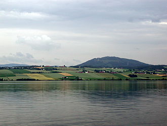 Blick vom Westufer über den Randsfjord