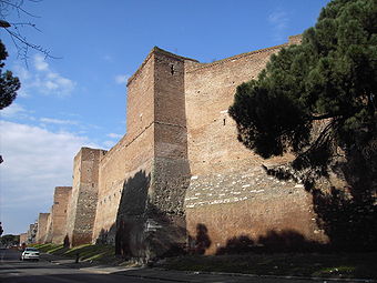 Die Aurelianische Mauer bei der Porta San Sebastiano