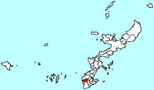 Lage Tomigusukus in der Präfektur