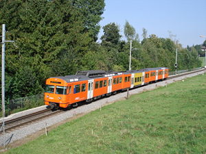 Be 4/12 48 des Regionalverkehr Bern-Solothurn (RBS) bei Bolligen.