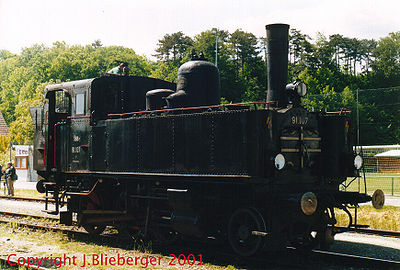 91.107 in Pottenstein; Sonderfahrt anlässlich der Einstellung der Linie Freiland–Türnitz, 19. Mai 2001