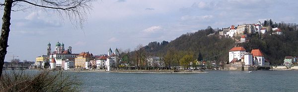 Die Donau in Passau am Zusammenfluss von Inn und Donau