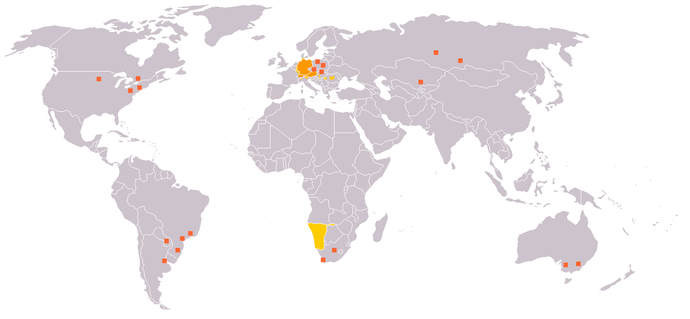 Orange: Amtssprache; gelb: Verkehrsprache