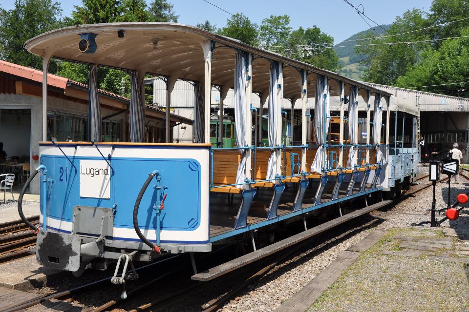 Berlin U Bahn Offener Wagen