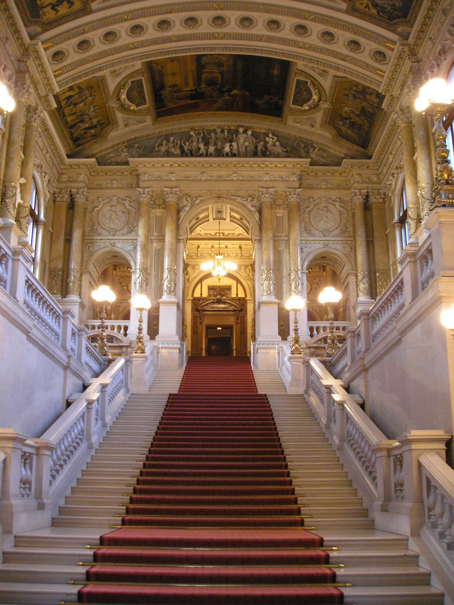Was geschah im 2 Weltkrieg mit dem Burgtheater?