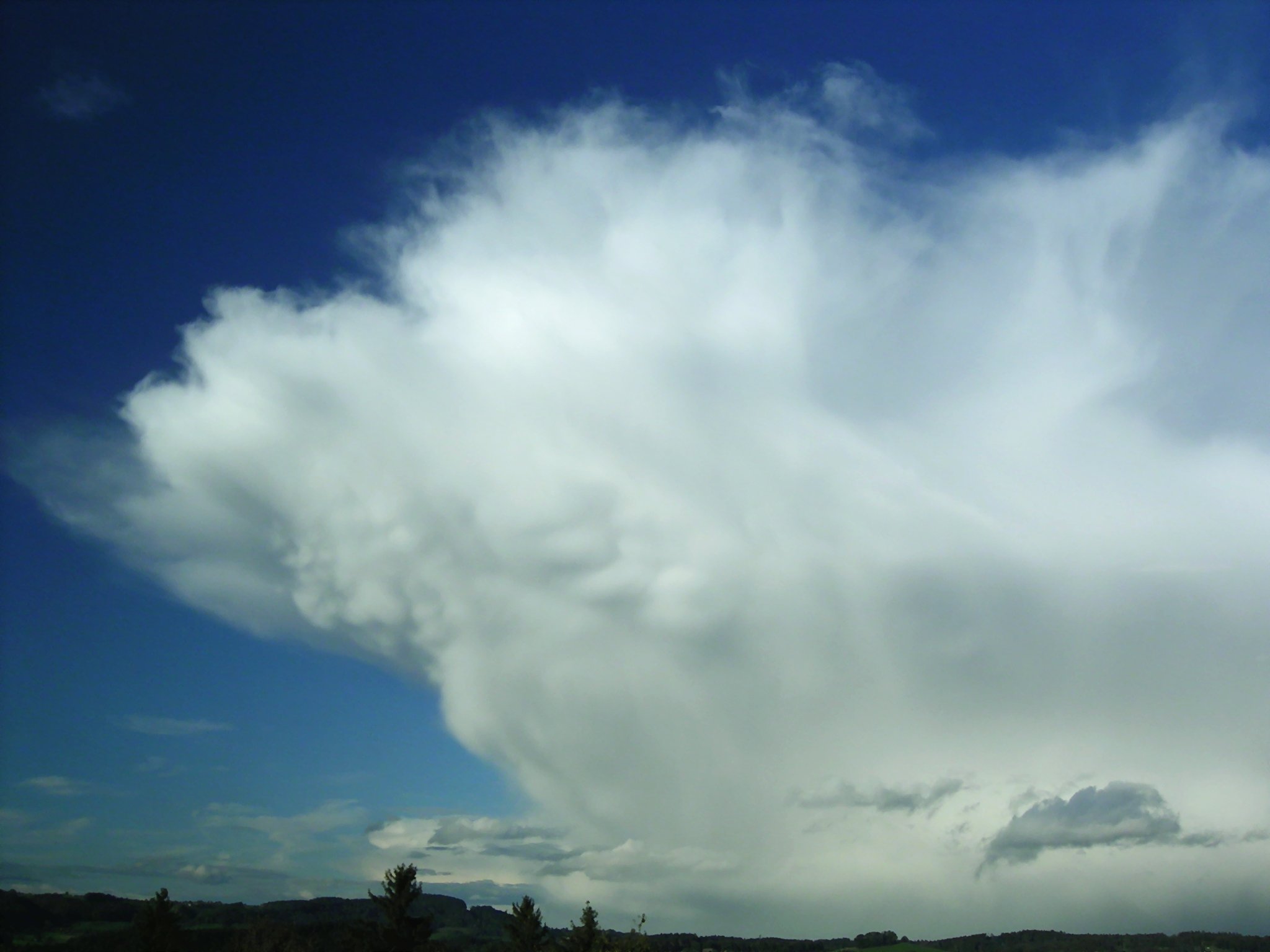 Кучево-дождевые облака. Кумулонимбус. Cumulonimbus capillatus. Облака неустойчивость Кельвина Гельмгольца.